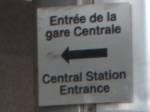 Schild, das auf den Eingang des Gare Centrale hinweist. Foto: Paul Morf Gronert