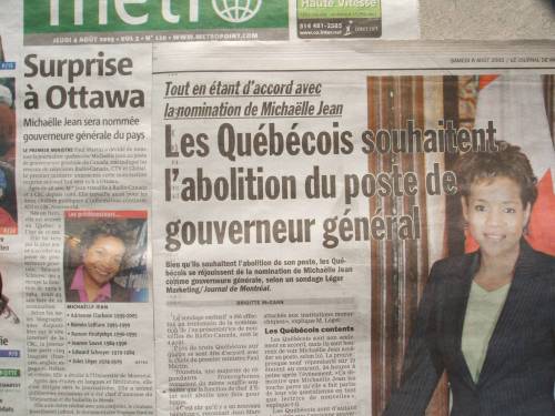 Zeitungen berichten über die neue Generalgouverneurin. Foto: Paul Morf Gronert