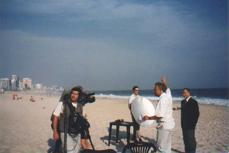 Dreharbeiten des ZDF am Strand von Leblon/Ipanema in Rio de Janeiro. Foto: Silvia Lange